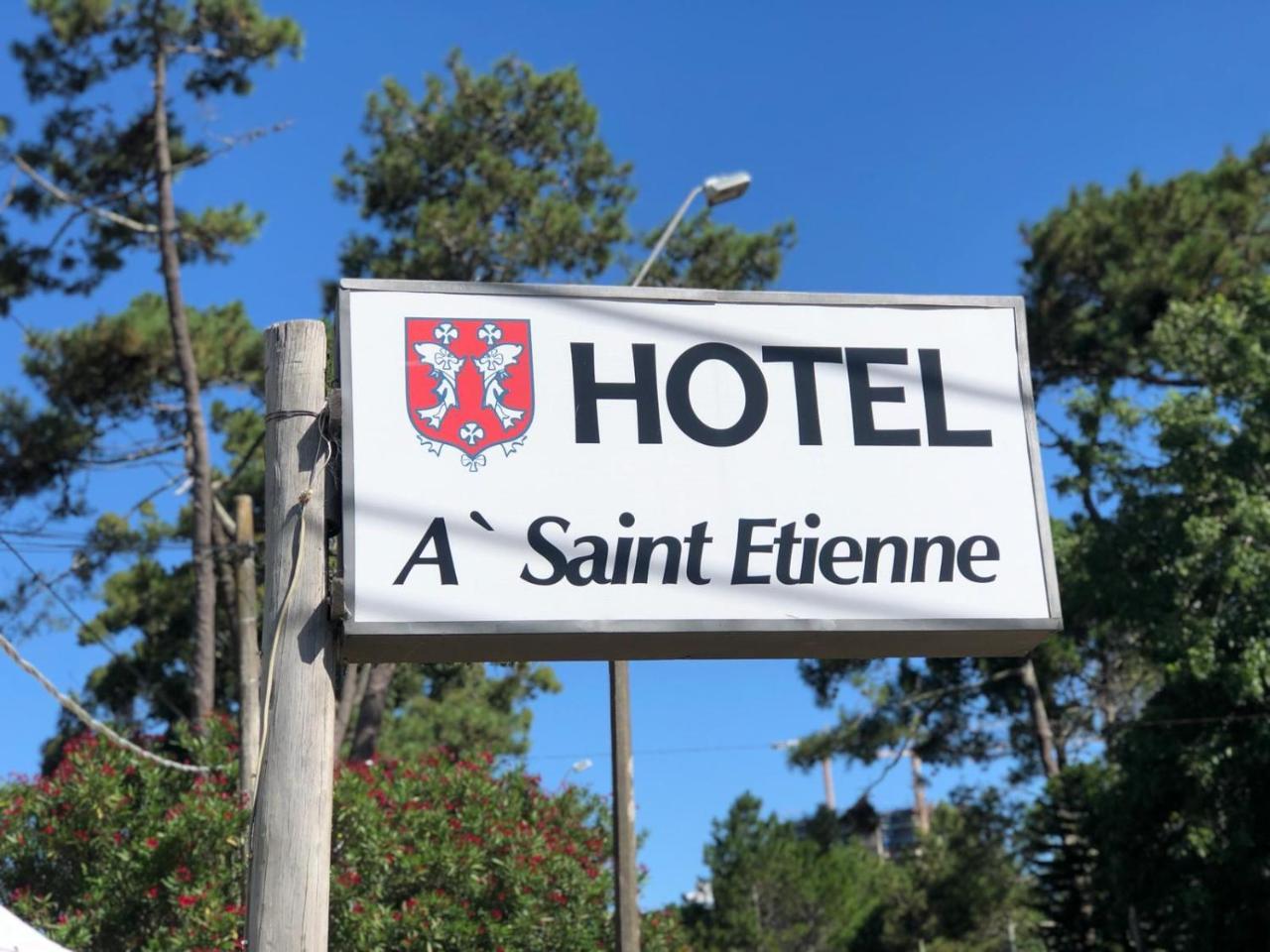 A Saint Etienne Hotel Punta del Este Luaran gambar